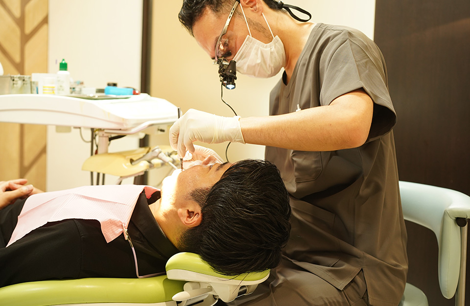 治療の様子・相模原駅ビル歯科
